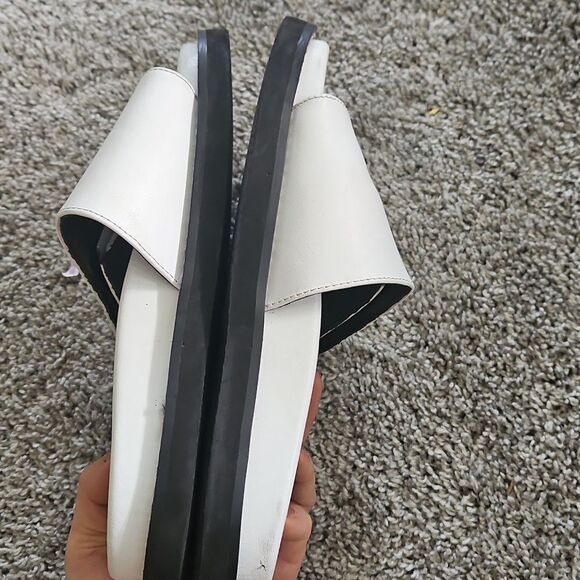 Louis Vuitton Cream Slides with Black Accents - Picture 6 of 9